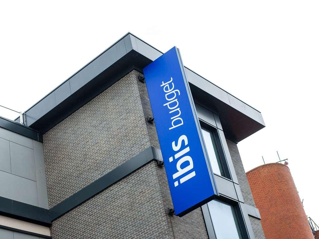 Ibis Budget London Bromley Centre Esterno foto