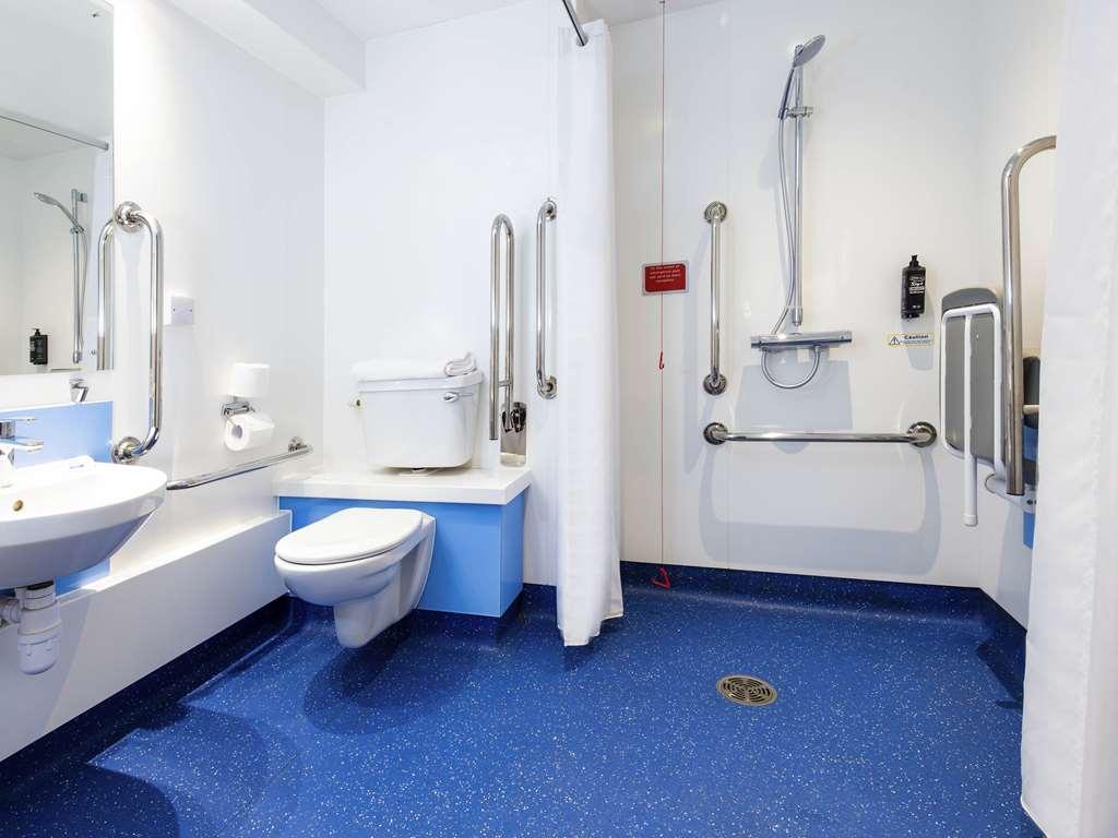 Ibis Budget London Bromley Centre Esterno foto